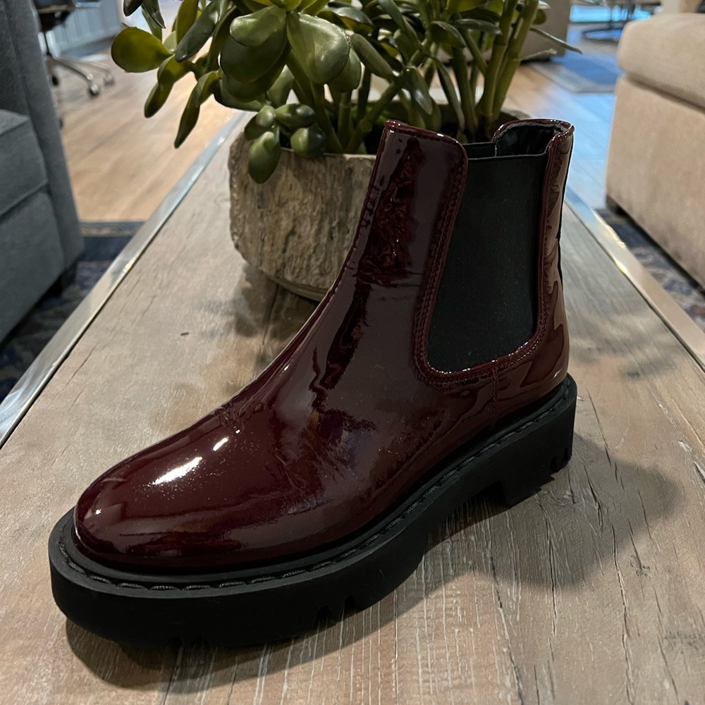 Aquatalia Haylie Patent Bordeaux Womens Chelsea Boots